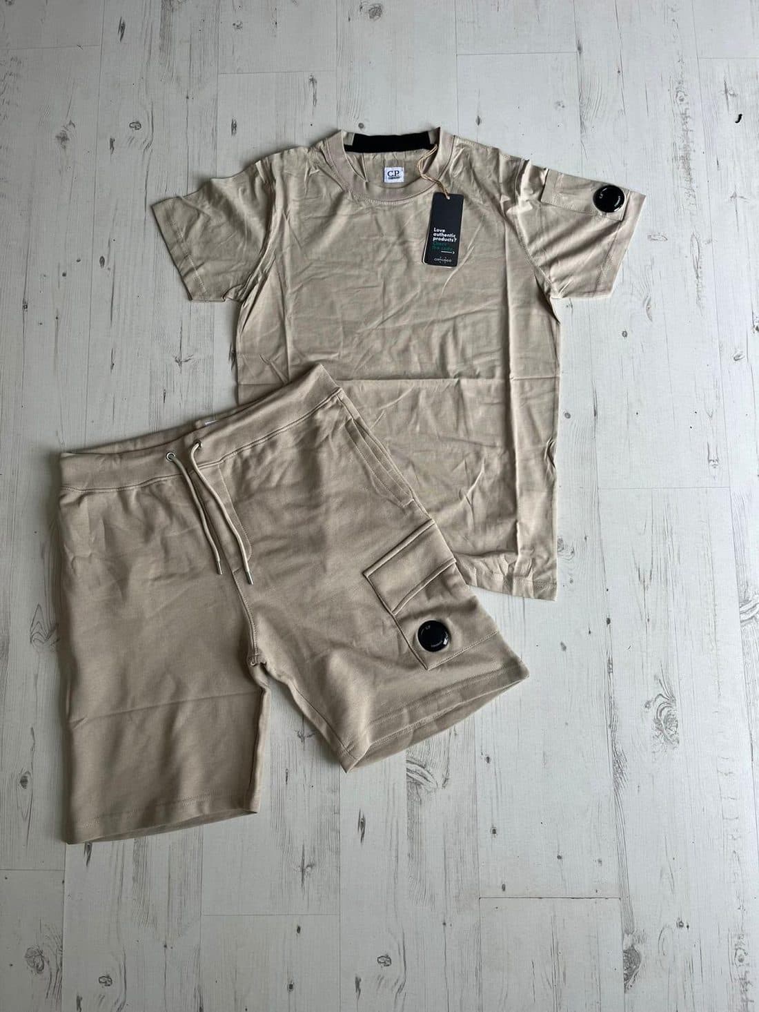 C.P. Company Lens Badge Short Set in Beige — front