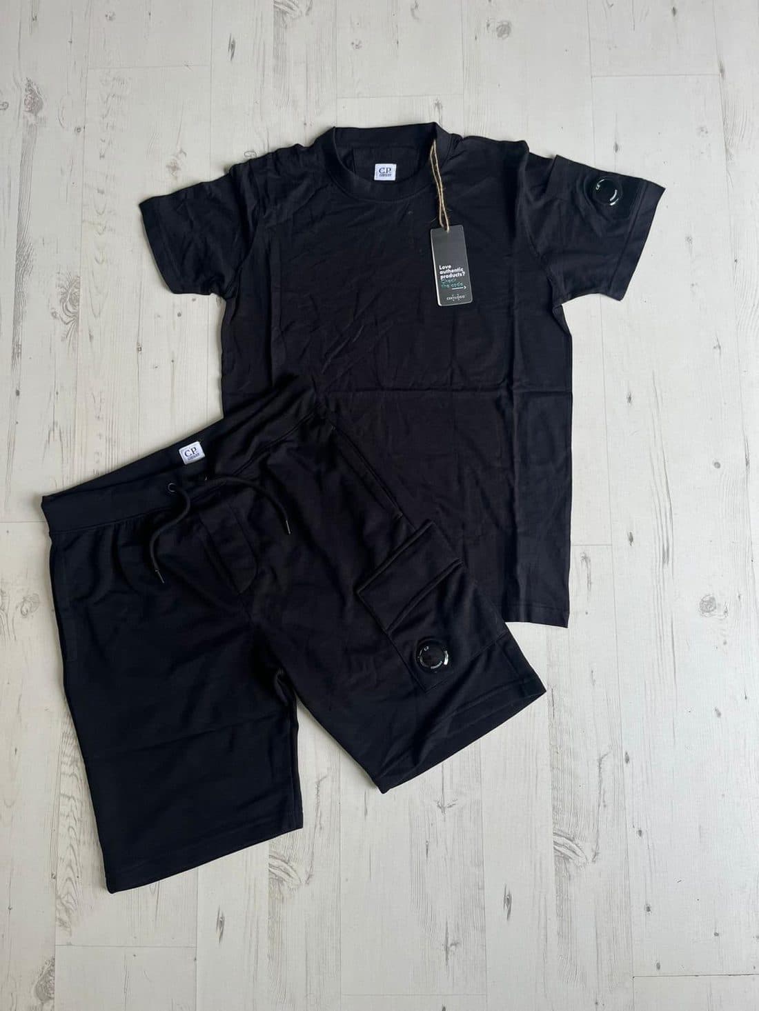 C.P. Company Lens Badge Short Set in Black — front